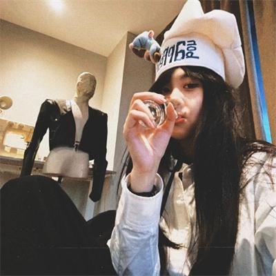 彩凤笙歌